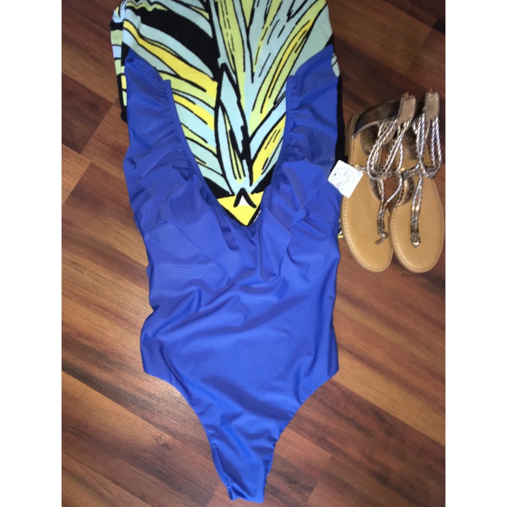 NWT Altar’d State Deep V Swimsuit